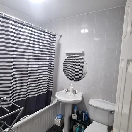 1 Comfy Bedroom Privatunterkunft Dublin